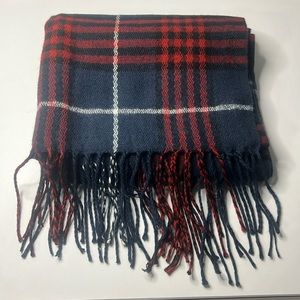 NWOT STEVE MADDEN SCARF